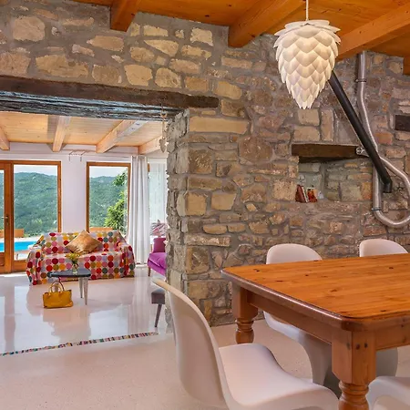 Villa Sussini In Istria For 8 People With Jacuzzi&pet Friendly Krbune
