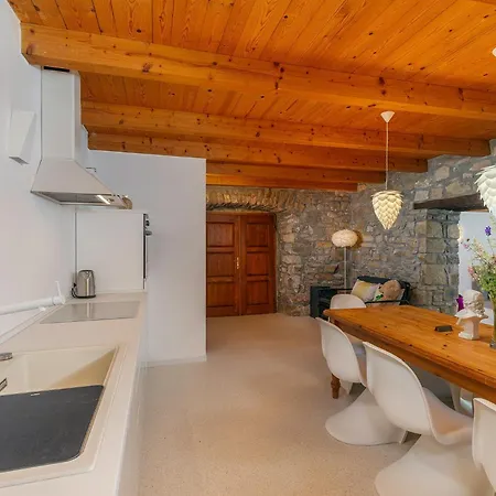 Sussini In Istria For 8 People With Jacuzzi&pet Friendly Villa *
