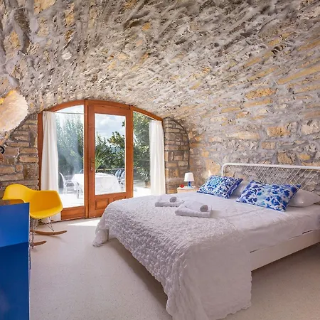 Sussini In Istria For 8 People With Jacuzzi&pet Friendly *