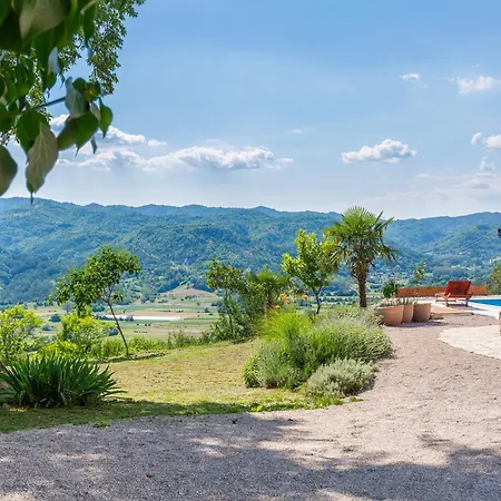 Villa Sussini In Istria For 8 People With Jacuzzi&pet Friendly